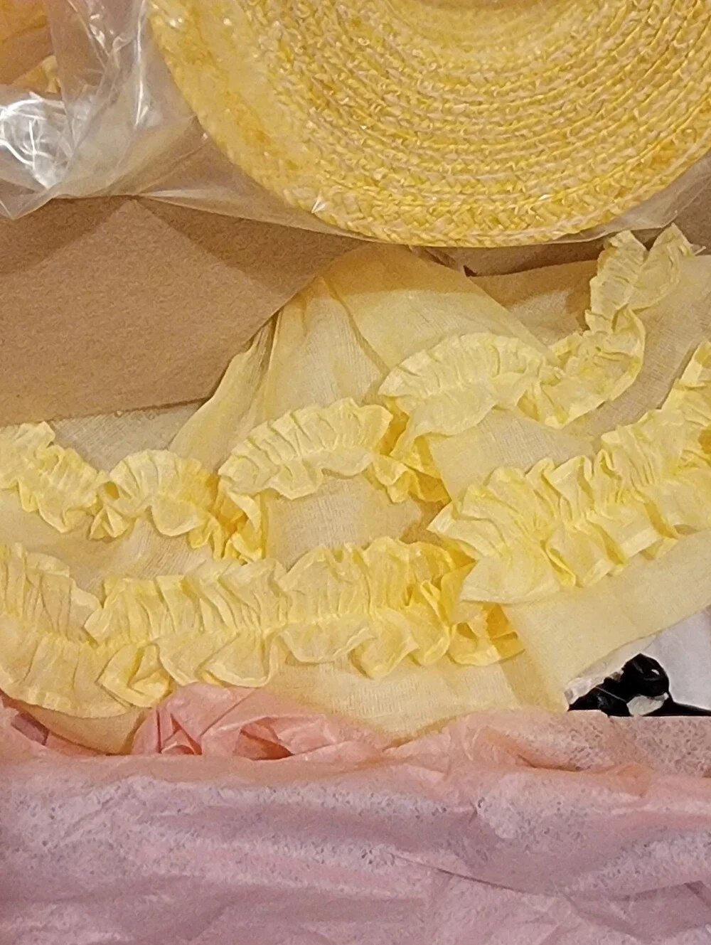 Madame Alexander Doll Scarlett O'Hara #93-8 Yellow Hoop Dress Outfit Hat in Box
